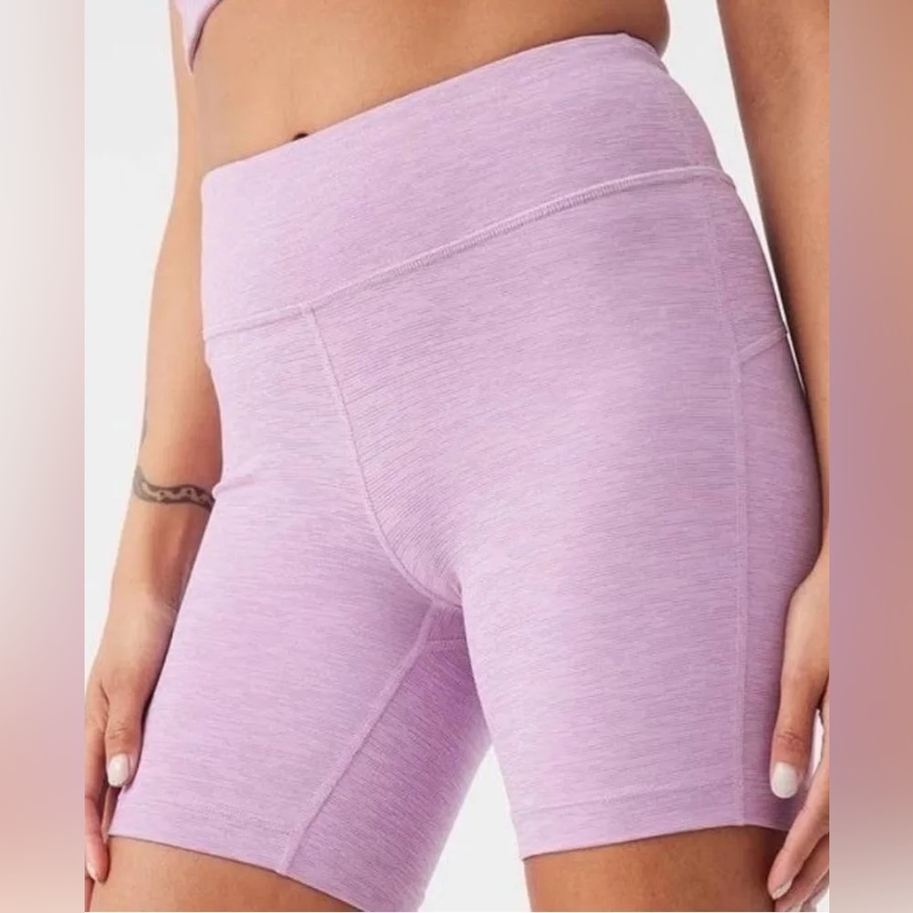 Outdoor Voices Move Free 6" Short in Purple